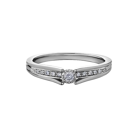 10K White Gold 0.10TDW Diamond Illusion Set Promise Ring