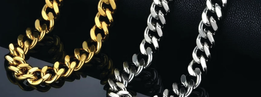 A Buyer’s Guide to 18K Gold Jewellery: Understanding Purity, Style, and Investment Value