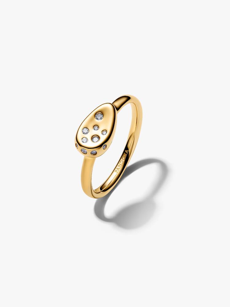 Pandora Medium Stone-Set Oval Signet Ring