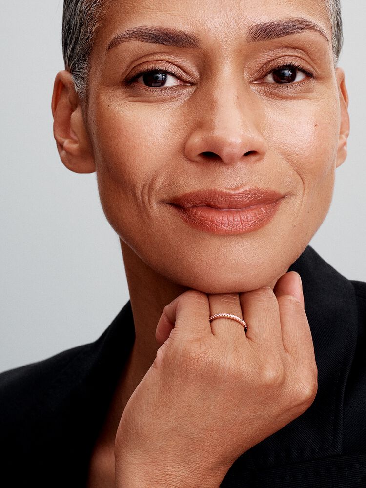 Pandora Sparkling Pink Band Ring