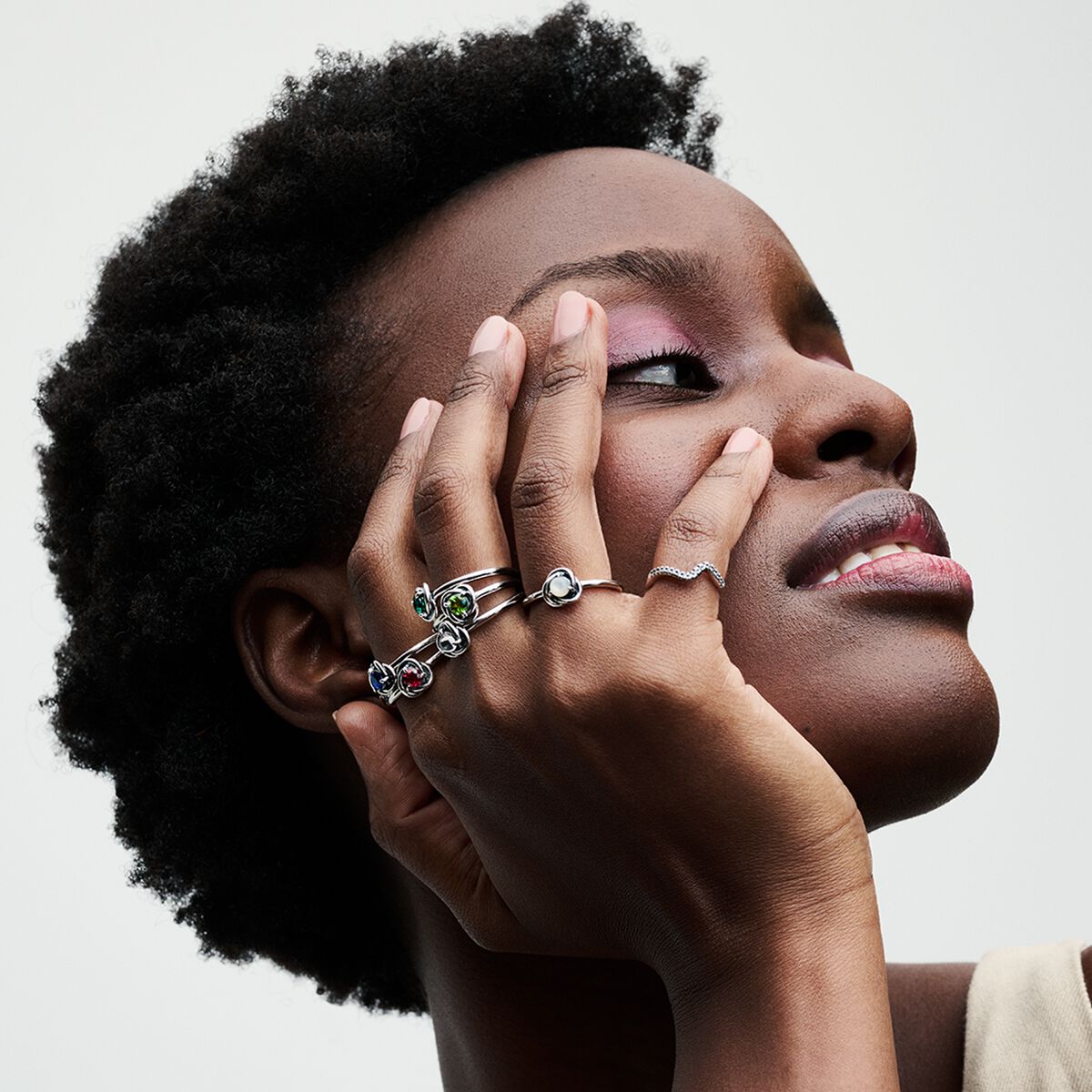 Pandora August Spring Green Eternity Circle Ring