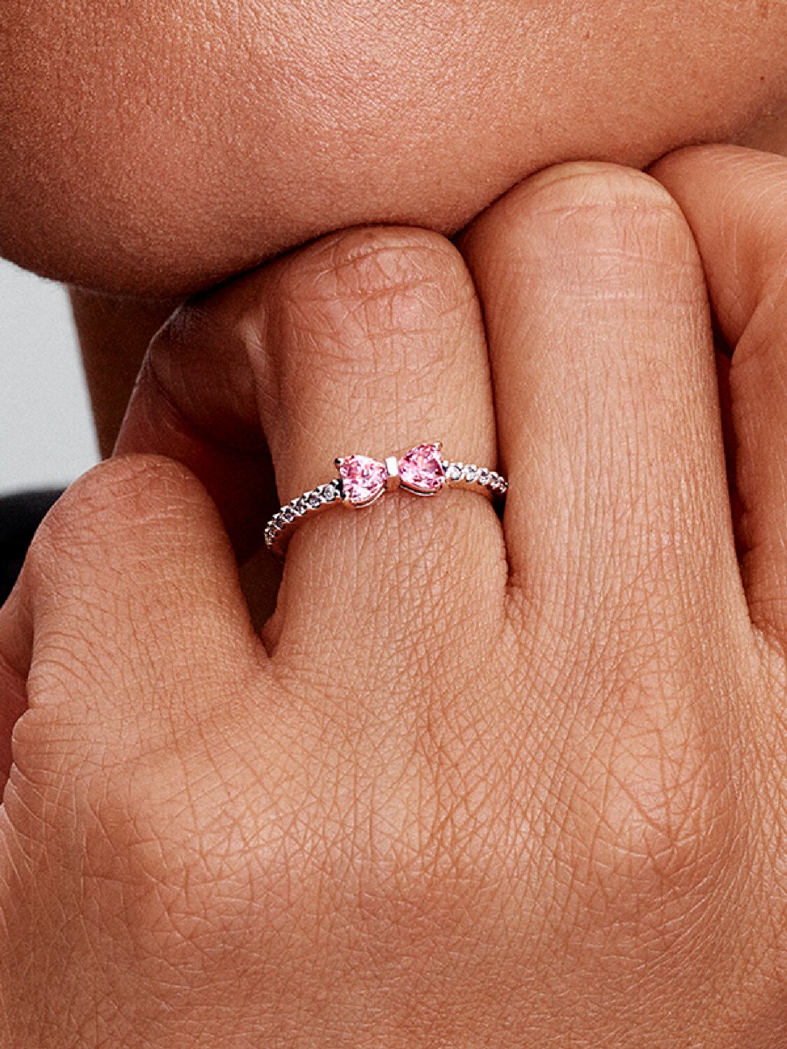 Pandora Sparkling Pink Bow Ring