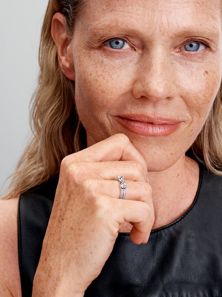 Pandora Sparkling Bow Double-row Ring