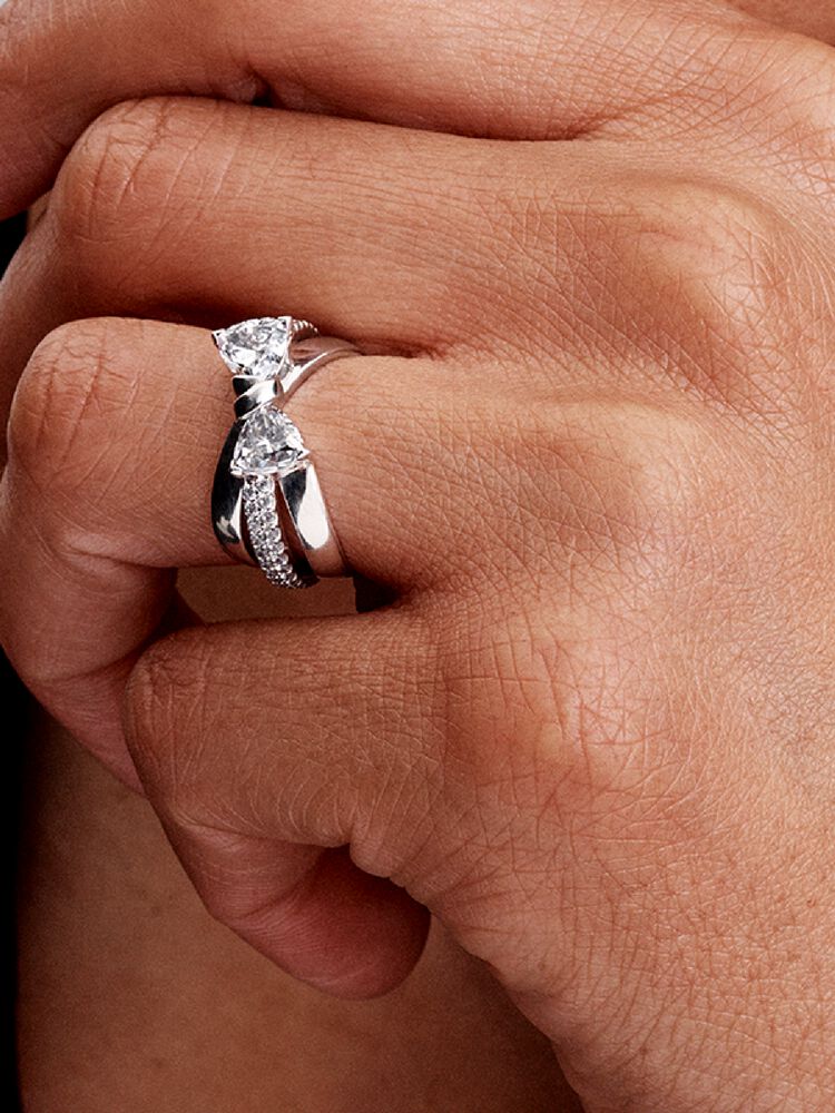 Pandora Sparkling Bow Crossover Ring