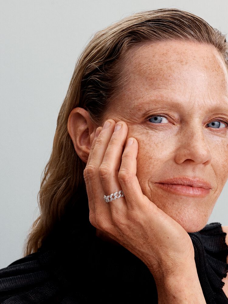 Pandora Pave Cuban Chain Ring