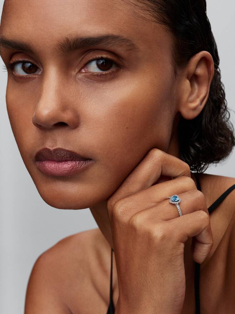 Pandora Elevated Light Blue Heart Ring
