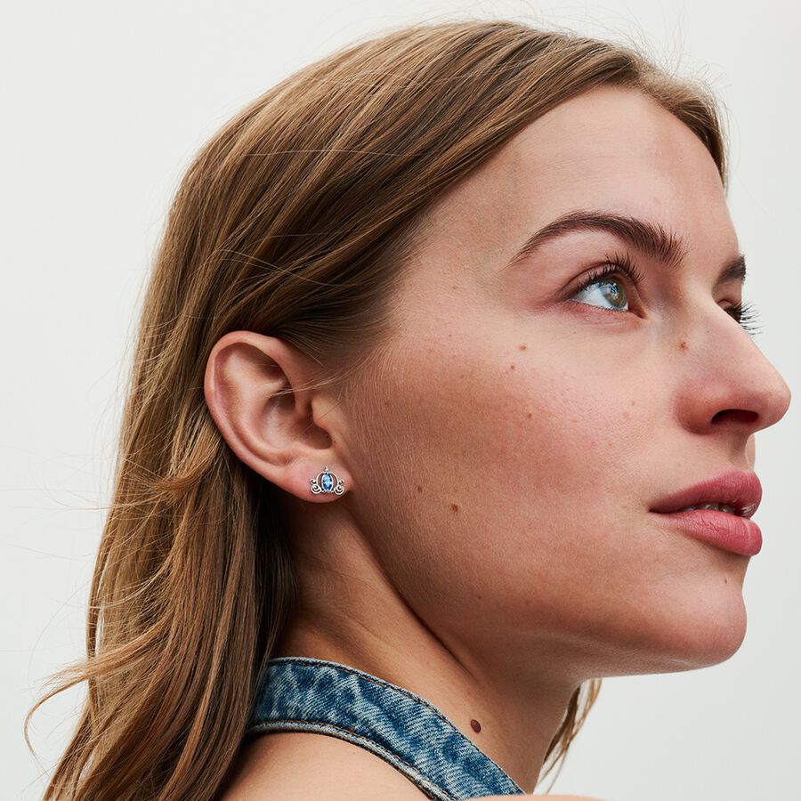 Pandora Disney Cinderella&#39;s Carriage Stud Earrings