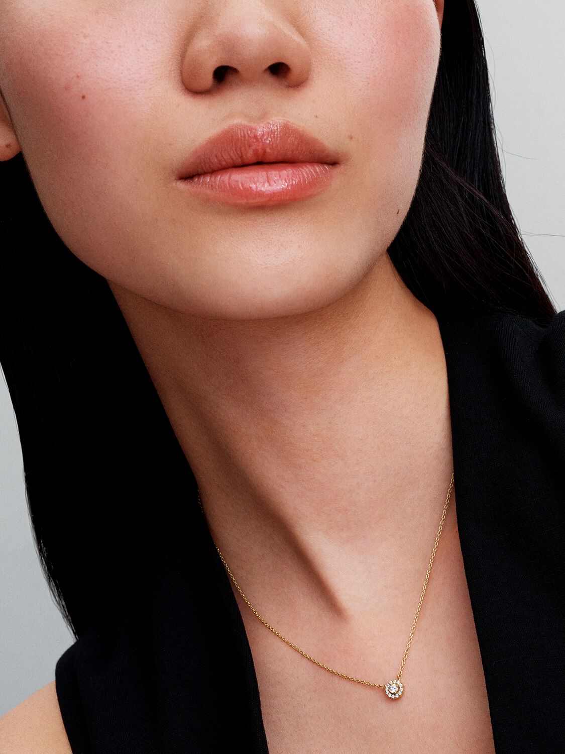 Pandora Round Pave Halo Pendant Necklace