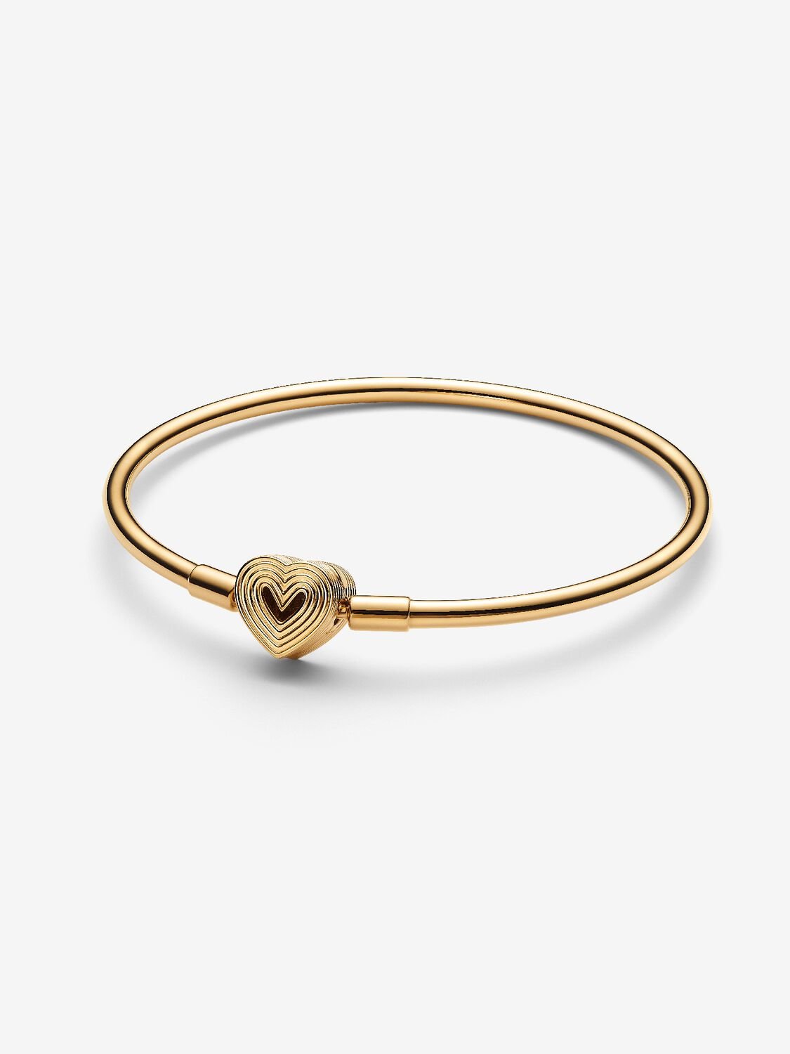 Pandora Radiating Heart Clasp Bangle