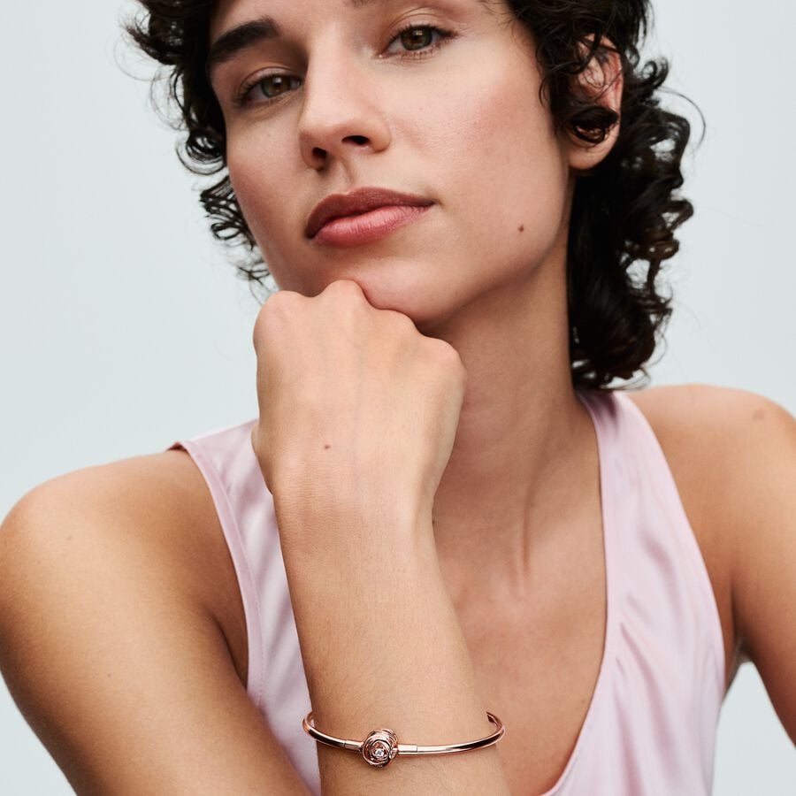Pandora Moments Encircled Clasp Bangle - Stylessence Fine