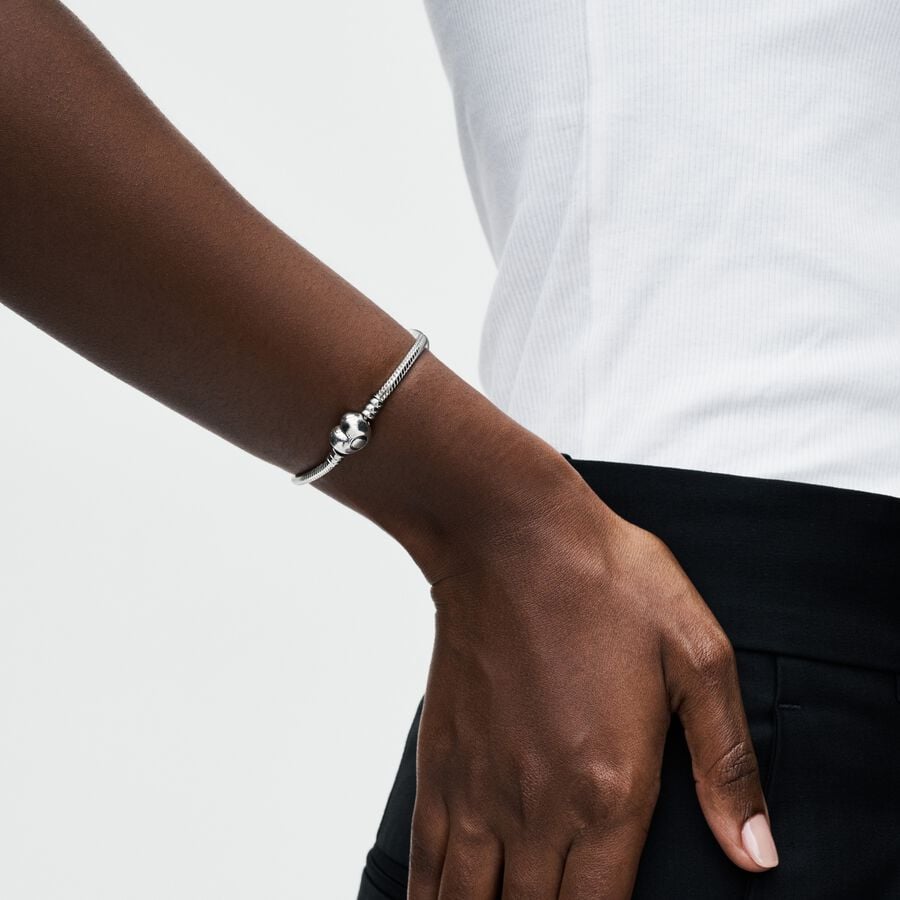 Pandora Moments Heart Clasp Snake Chain Bracelet