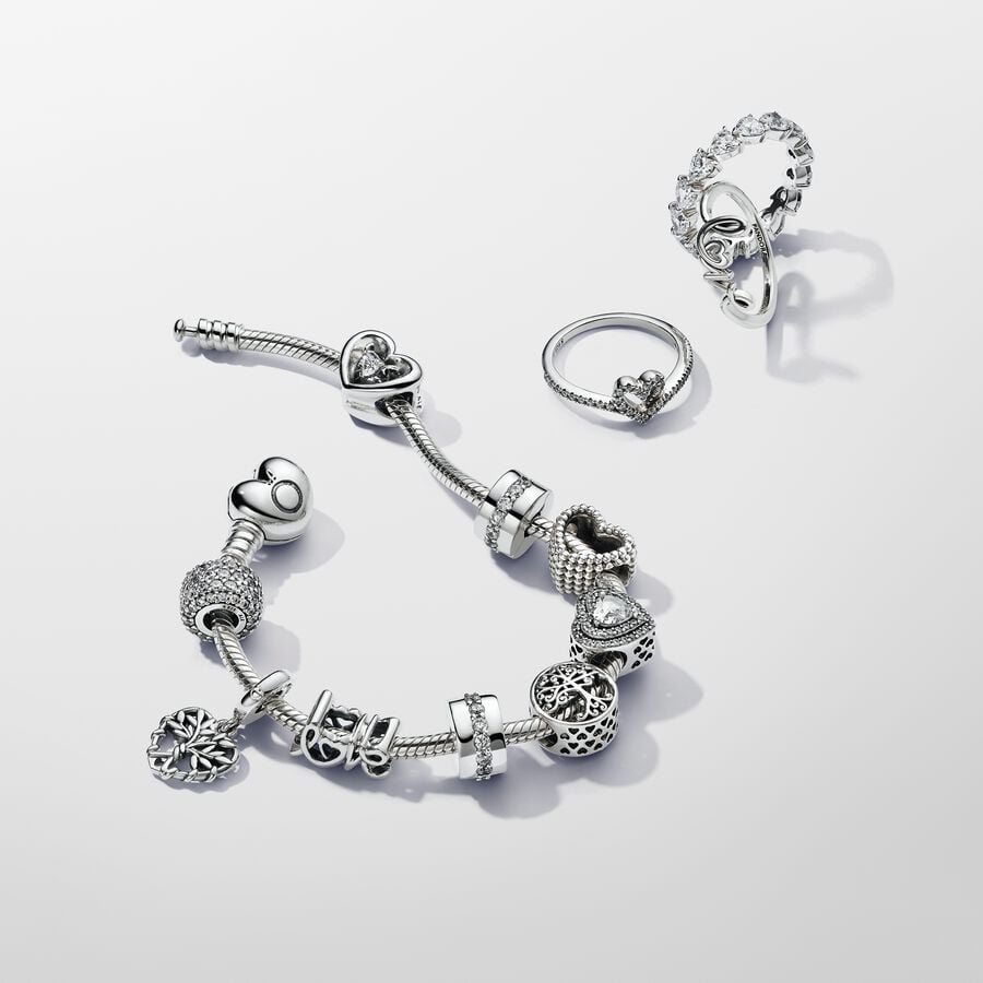 Pandora Pandora Moments Heart Clasp Snake Chain Bracelet 590719-19