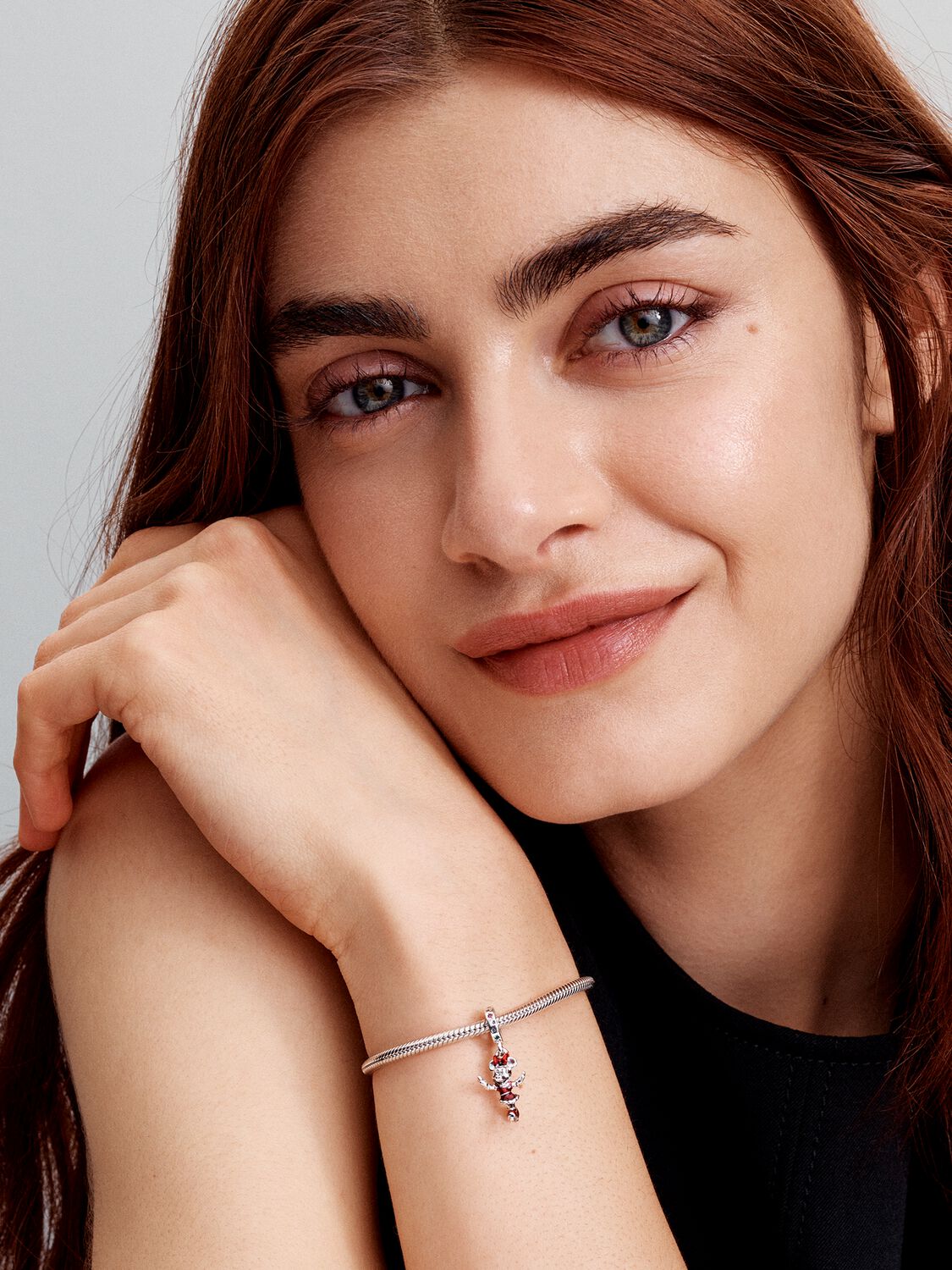 Pandora Minnie Mouse Ice Skating Dangle Charm