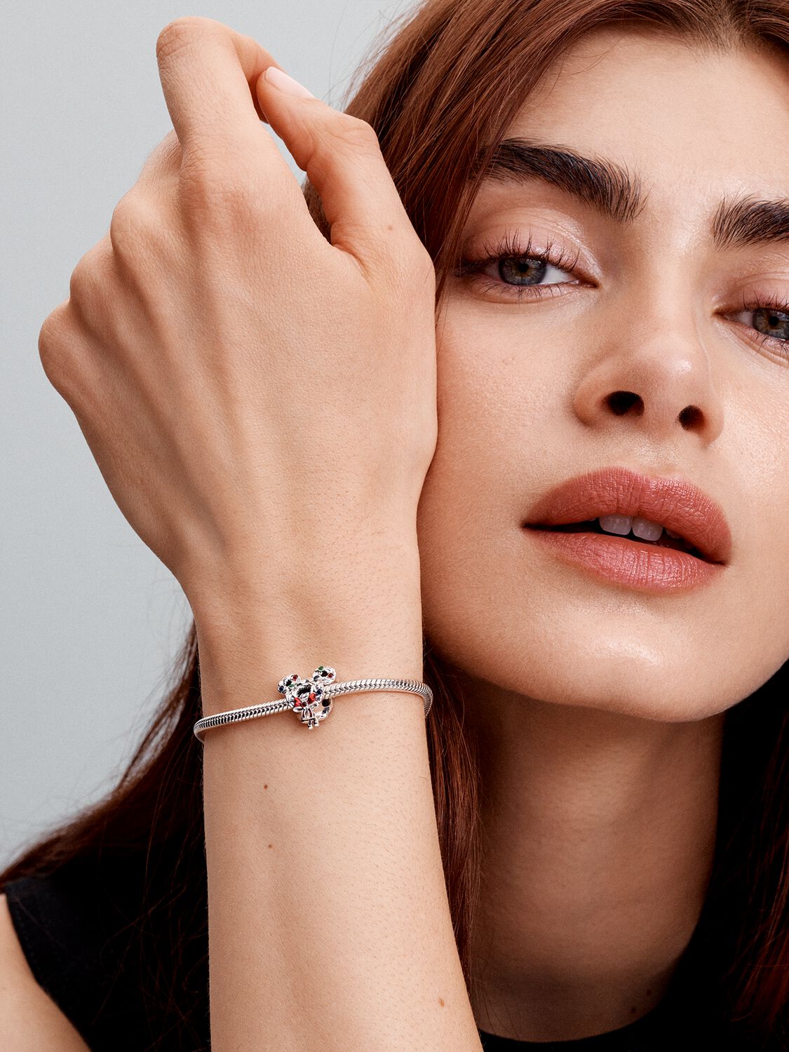 Pandora Disney Mickey Mouse Christmas Wreath Charm