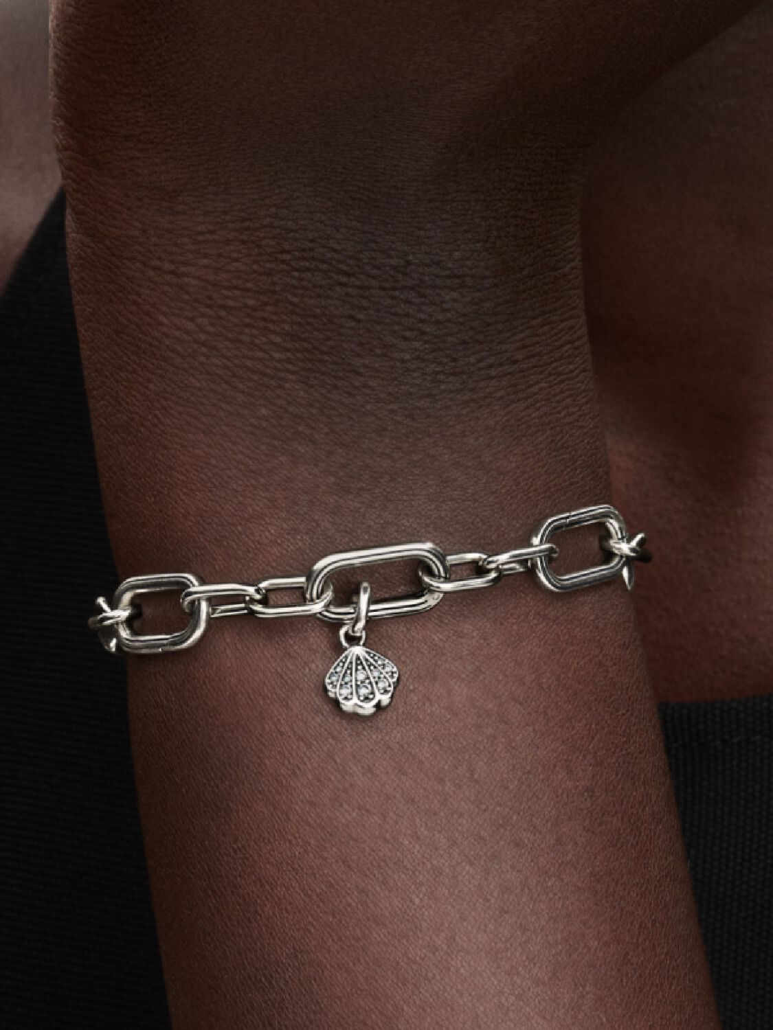 Pandora Sparkling Shell Mini Dangle Charm