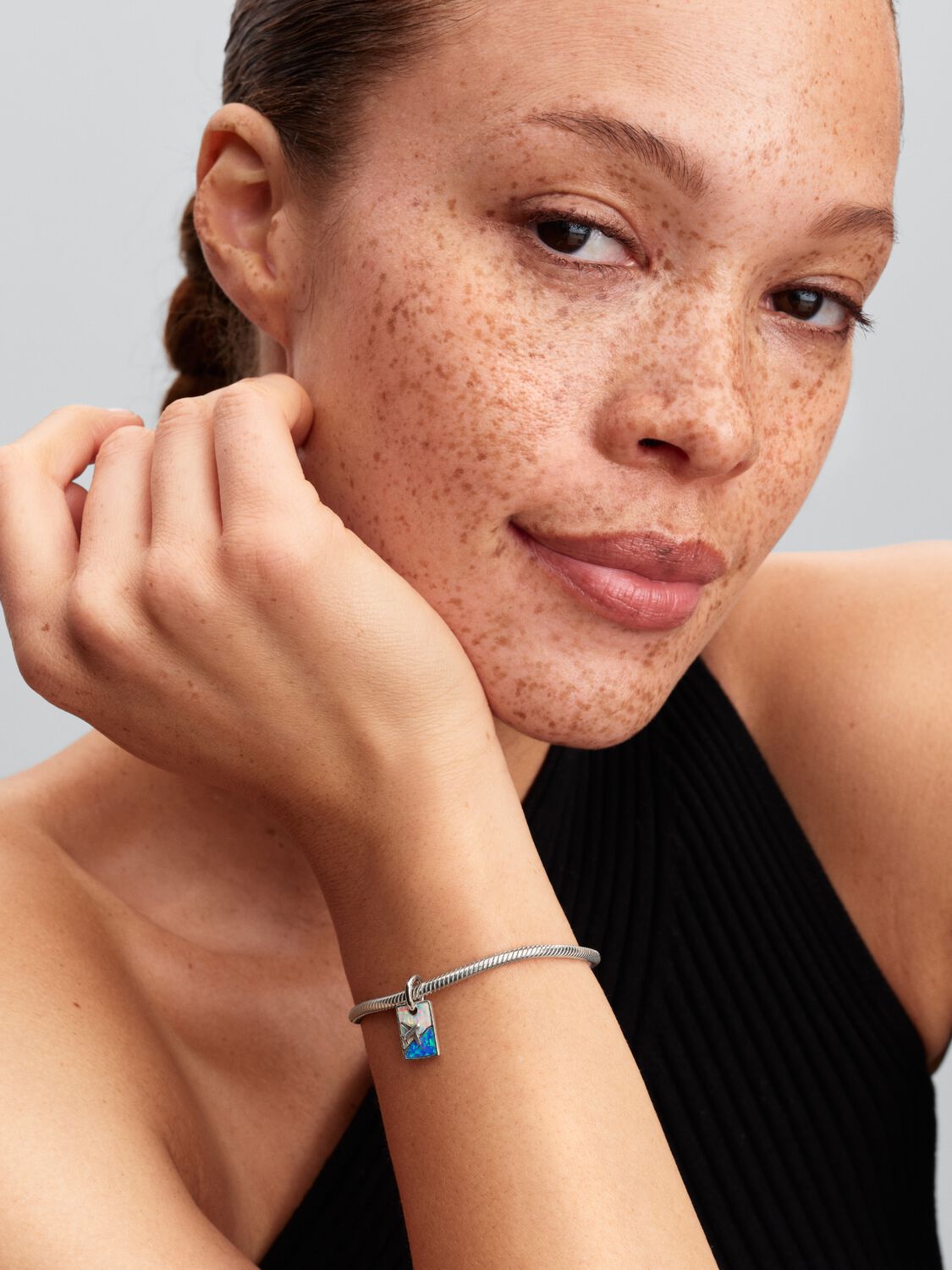 Pandora Travel Dangle Charm