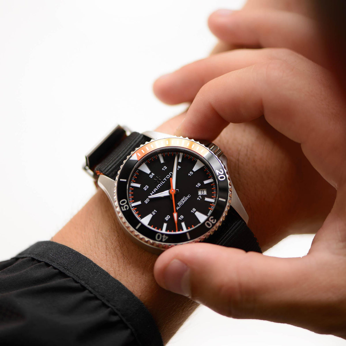 Hamilton Khaki Navy Scuba Automatic Mens Watch H82305931