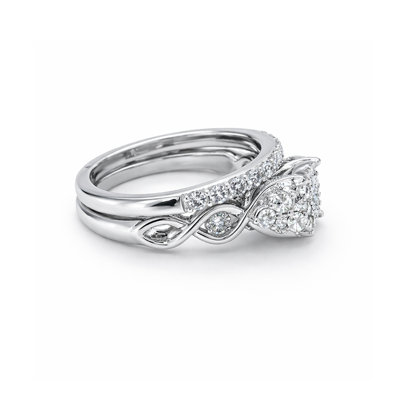 10K White Gold 1.00TDW Diamond Halo Wedding Set