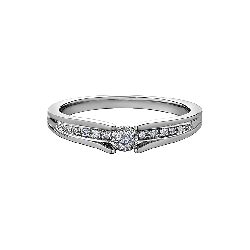10K White Gold 0.10TDW Diamond Illusion Set Promise Ring
