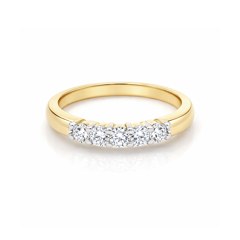10K Yellow Gold 0.25TDW Lab Grown Diamond 5 Stone Band