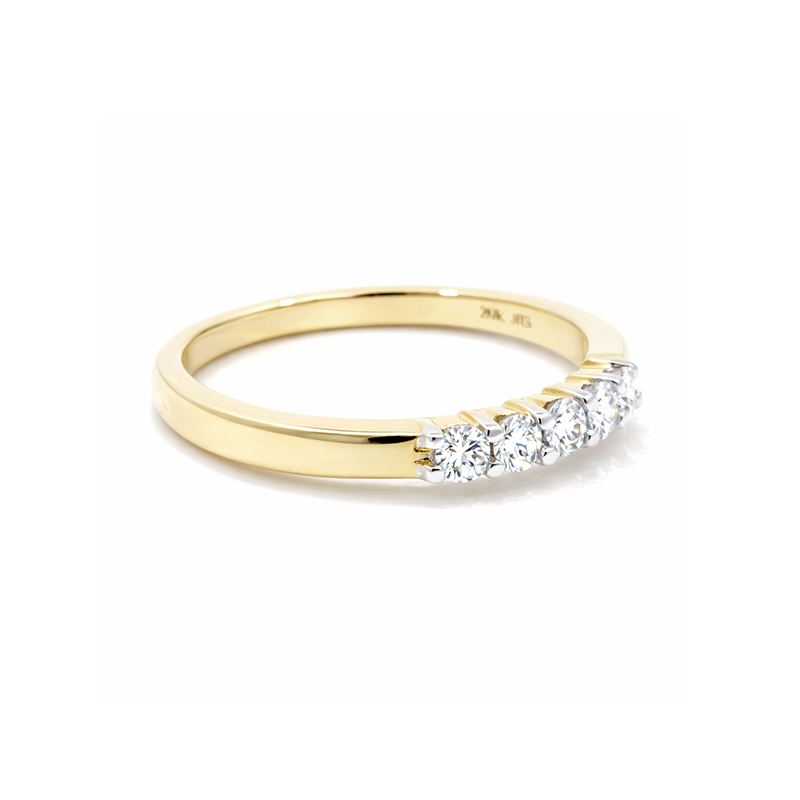 10K Yellow Gold 0.25TDW Lab Grown Diamond 5 Stone Band