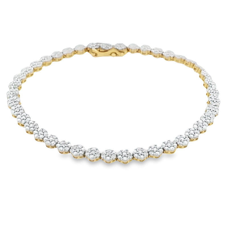 10 Karat Yellow Gold 3.00TDW Diamond Flower Tennis Bracelet