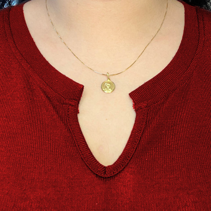 10, 14 Karat Yellow Gold Very Small Solid Madonna Medalion.