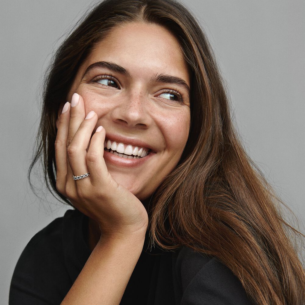 Pandora Band of Asymmetric Stars Ring