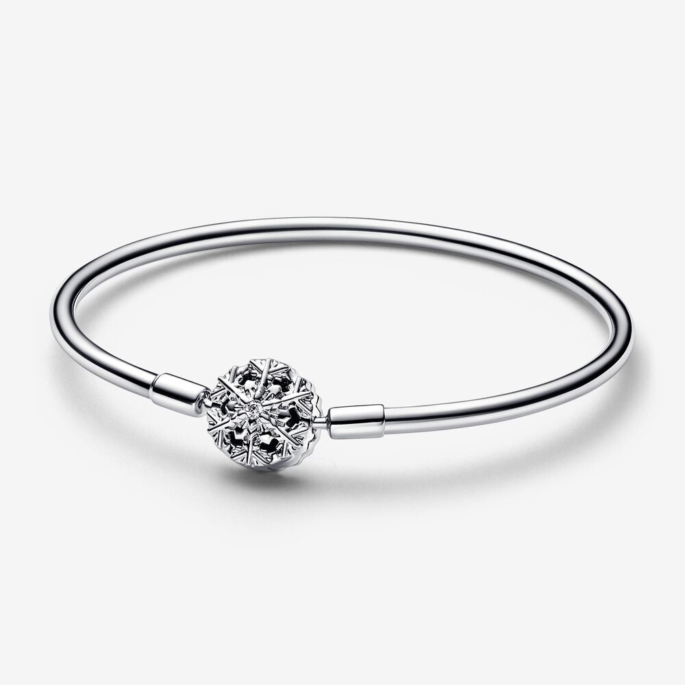 Pandora Moments Sparkling Snowflake Clasp Bangle In Sterling Silver