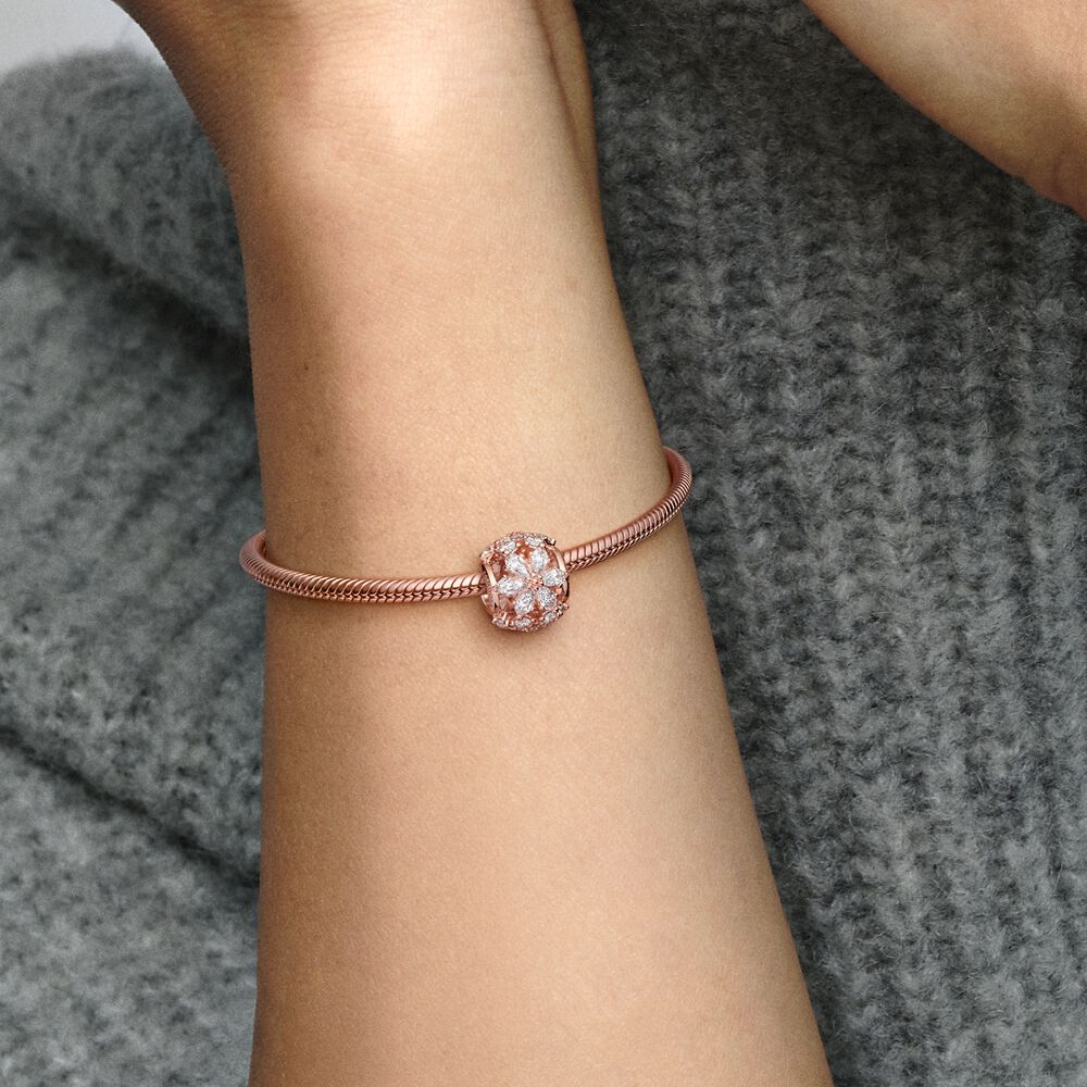Sparkling Herbarium Cluster Round Charm | Sterling silver