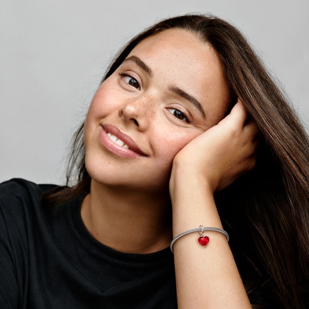 Pandora Disney Mickey &amp; Minnie Mouse Kiss Red Murano Glass Dangle Charm