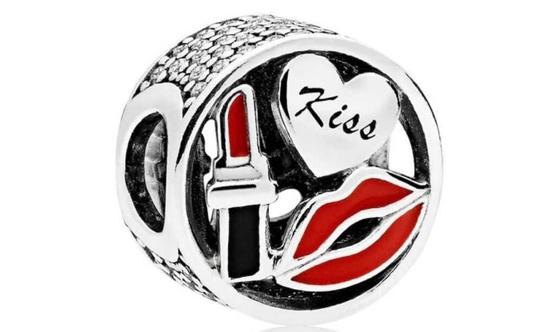 Pandora Glamour Kiss Charm