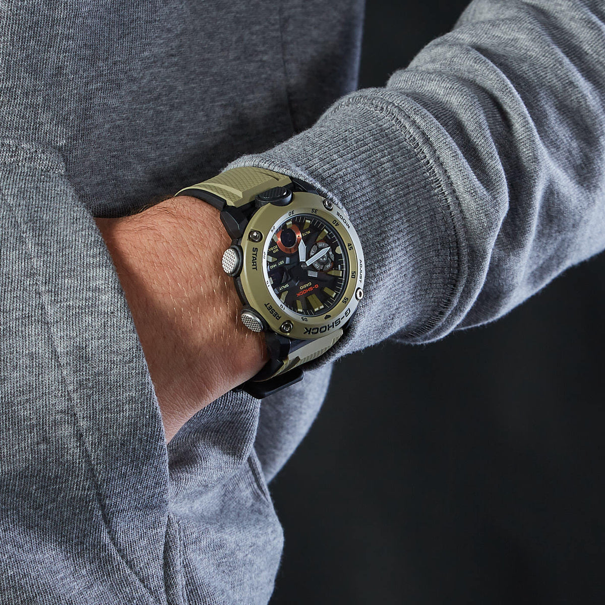 G-Shock Analog-Digital Carbon Core Guard Beige Resin Band Men&#39;s Watch GA2000-5A