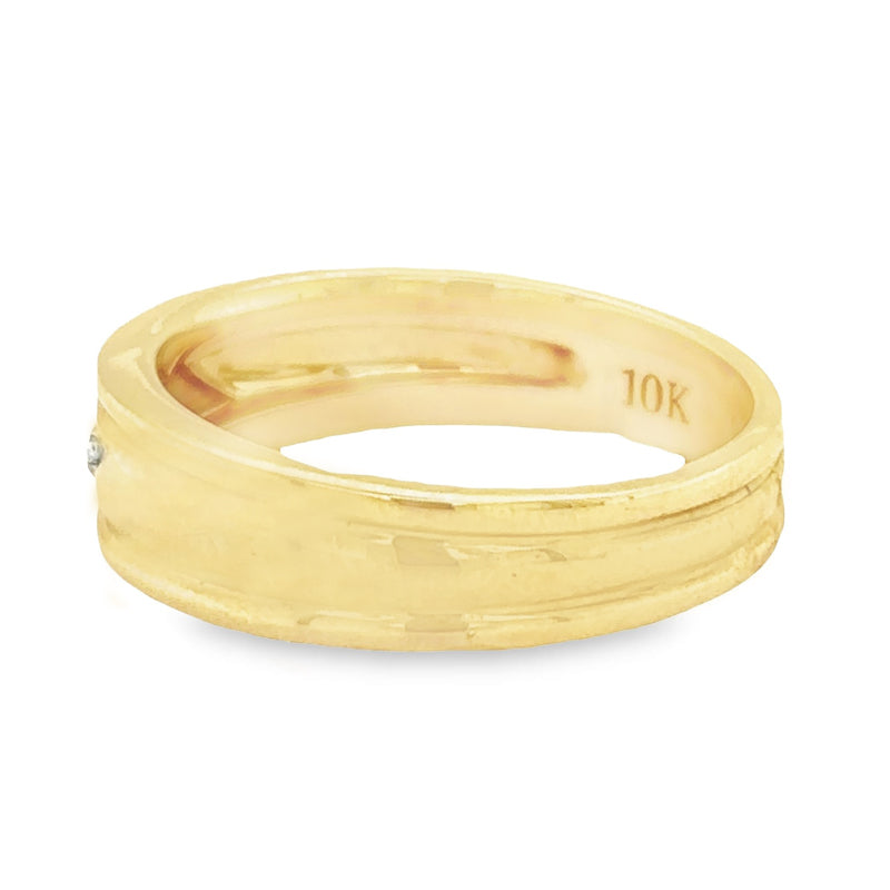 10K Yellow gold and 0.05TDW Diamond Women&#39;s Band
