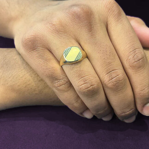 10K Yellow Gold Mens Signet With Diamond Cut Ring