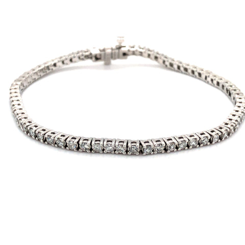 10 Karat White Gold 2.00TDW Diamond Claw Set Classic Tennis Bracelet