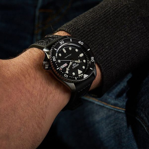 Seiko 5 Sports Automatic Black Dial Men&#39;s Watch SRPD65K3